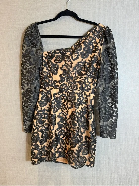 Revolve Lovers and Friends Birch Lace Mini Dress in Black - Picture 3 of 9